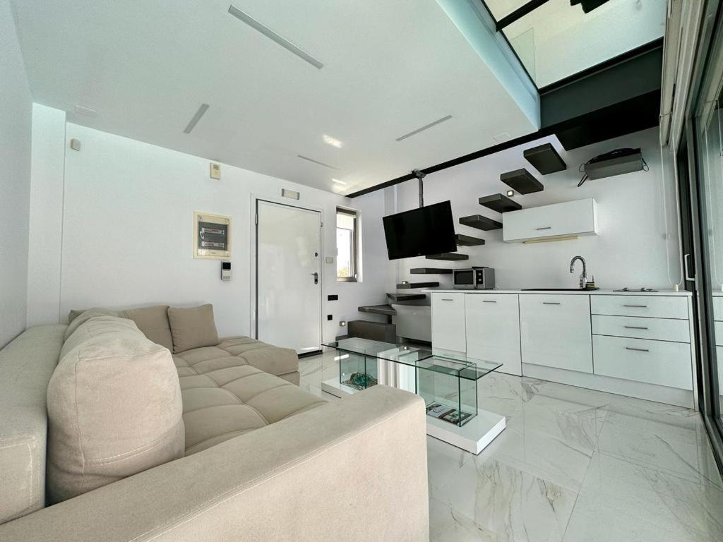 Leblanc Luxurious Beachfront Villa, Gcollectiongr Ermioni Exteriér fotografie