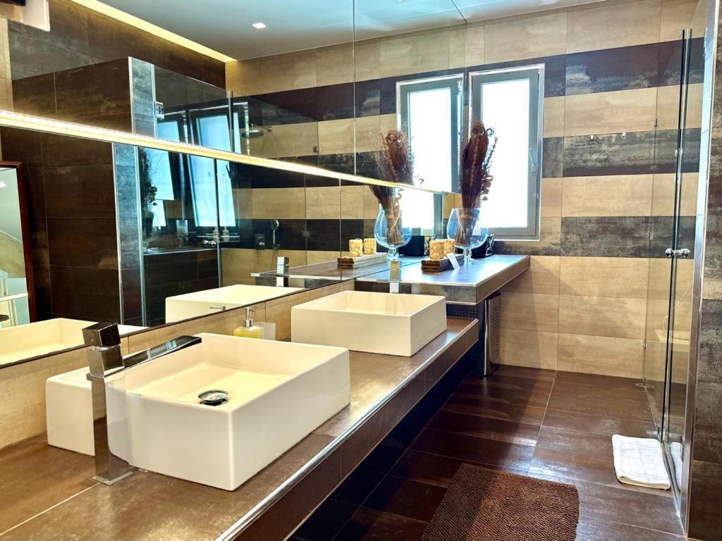 Leblanc Luxurious Beachfront Villa, Gcollectiongr Ermioni Exteriér fotografie