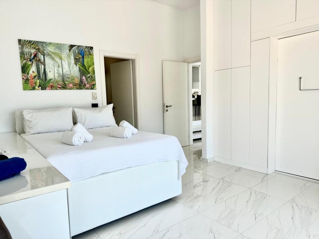 Leblanc Luxurious Beachfront Villa, Gcollectiongr Ermioni Exteriér fotografie